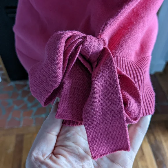 π EUC Cable & Gauge Rosy Pink Crew Neck Bow Sweater, Size XL - Picture 4 of 10